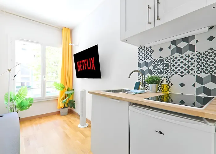 Διαμέρισμα Tour Eiffel 10 Luxurious Studio-2p Free Netflix Παρίσι